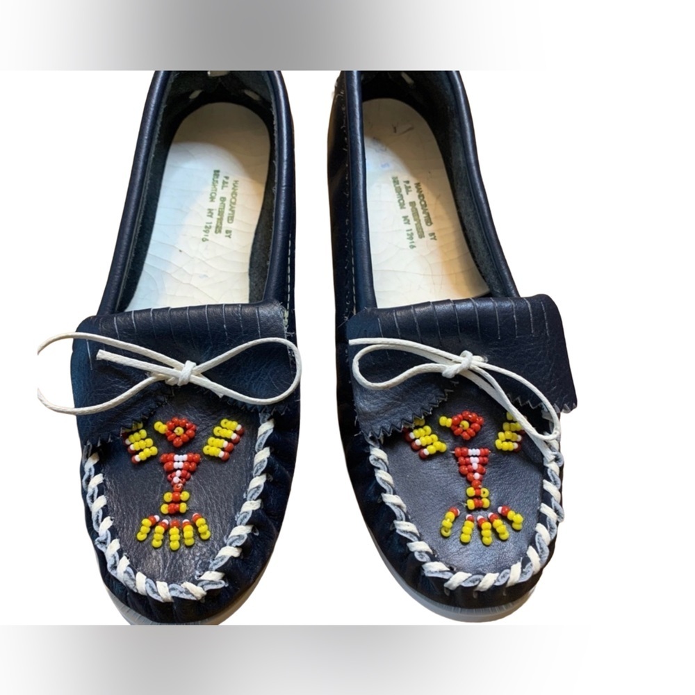 Handcrafted Adirondack Beaded Women’s Moccasin’s Navy Size 6.5 - Picture 1 of 9